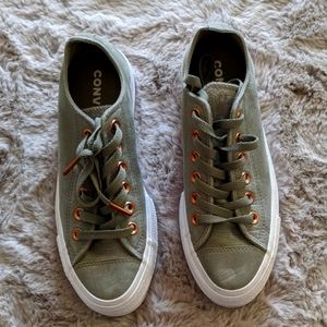Converse high platform low rise shoes